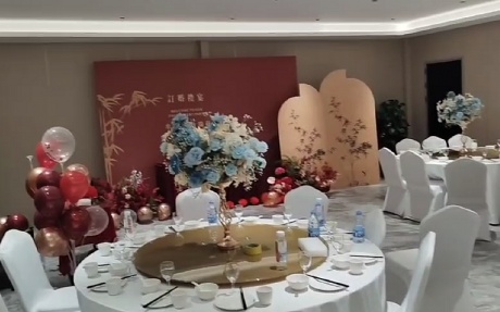 花园厅（带露台） [ 最大8桌 · 高2.8m · 无柱 ·  ]